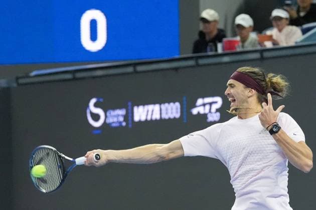 (261004) -- BEIJING, Oct. 4, 2026 -- Alexander Zverev competes during the men s singles quarterfinal match between Alexander Zverev of Germany and Novak Djokovic of Serbia at 2026 China Open tennis tournament in Beijing, China, Oct. 4, 2026. ) (SP)CHINA-BEIJING-TENNIS-CHINA OPEN-MEN S SINGLES(CN) JuxHuanzong 