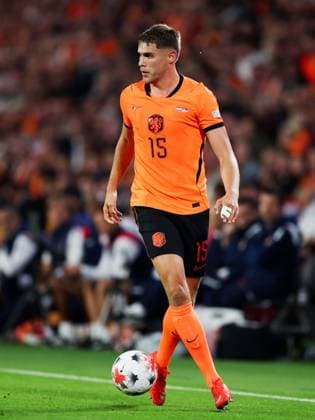 EINDHOVEN - Micky van de Ven of the Netherlands during the UEFA Nations League match between the Netherlands and Serbia at the Philips Stadium on October 4, 2026 in Eindhoven, the Netherlands. SONNY LENSEN ANP xVIxANPxSportx xxANPxIVx 571522835 originalFilename: 571522835