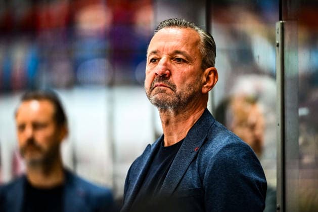 Thomas Popiesch, Coach, Head Coach, Krefeld Pinguine, GER, Iserlohn Roosters vs. Krefeld Pinguine, Ice Hockey, Penny DEL, Matchday 6, 2026–2027 Season, October 4, 2026, GER, Iserlohn Roosters vs. Krefeld Pinguine, Ice Hockey, Penny DEL, Matchday 6, 2026–2027 Season, October 4, 2026, Iserlohn Copyright: xJonasxBrockmann Eibner-Pressefotox EP_JBN