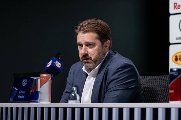 Oliver David, Head Coach, EHC Red Bull Munich, at the postgame press conference for the GER match between EHC Red Bull Munich and the Augsburger Panther, DEL, 2026–2027 season, Matchday 6, October 4, 2026. Photo: HMB Media, Heike Feiner Copyright: HMBxMedia HeikexFeiner