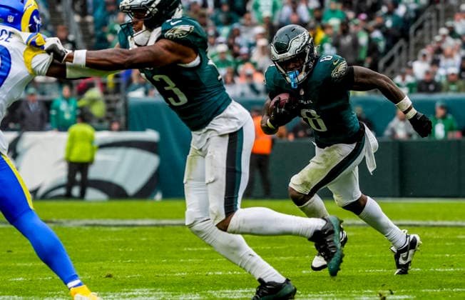 October 4, 2026, Philadelphia, Pa, USA: Oct 4, 2026; Philadelphia, PA, USA; Philadelphia Eagles running back Tank Bigsby (8) rushes the ball during the Rams 24-20 wins against the Eagles at Lincoln Financial Field. Mandatory Credit: -Cal Media Philadelphia USA - ZUMAcs17 20261004_faf_cs17_188 Copyright: xScottxSeriox