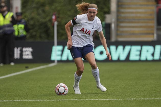 LEYTON, ENGLAND - October 04: Signe Gaupset (8) of Tottenham Hotspur during the Women’s Super League match at Brisbane Road Stadium, Leyton, on October 04, 2026 in London, England Copyright: xJodyxDemay-Daviesx xSPPx Sportspressphoto_SPR245636