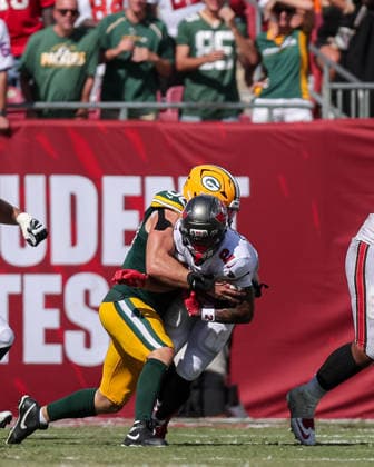 NFL, American Football Herren, USA 2026: Packers Vs Buccaneers OCT 04 Oct 4, 2026; Tampa, FL, USA; Tampa Bay Buccaneers wide receiver Emeka Egbuka (2) is tackled after catching a pass during the NFL game between the Green Bay Packers and Tampa Bay Buccaneers at Raymond James Stadium. Mandatory Credit: Taylor McFee-Cal Media (Credit Image: Â Taylor Mcfee Cal Sport Media) Tampa Fl USA EDITORIAL USE ONLY Copyright: xx ZUMA-20261004_zma_c04_093.jpg TaylorxMcfeex csmphotothree531275