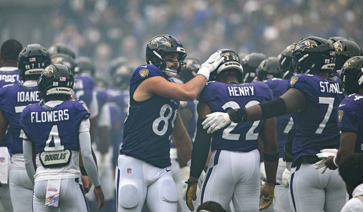 Baltimore Ravens tight end Mark Andrews (89) is introduced against the Tennessee Titans at M&T Bank Stadium in Baltimore, Maryland, on Sunday, October 4, 2026.  BAL20261004138 DAVIDxTULIS
