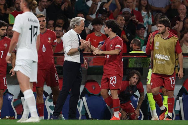 Porto, Portugal, October 4: Portugal s head coach, Jorge Jesus, and Vitinha after the UEFA Nations League 2026–27 League Phase Matchday 4 game between Portugal and Norway at Estádio do Dragão in Porto, Portugal Copyright: HMBxMedia JoaquimxFerreira