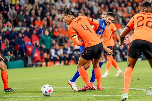 EINDHOVEN, NETHERLANDS - OCTOBER 4: Dusan Tadic of Serbia battles for the ball with Virgil van Dijk of Netherlands during the UEFA Nations League 2026 27 Group A2 MD4 match between Netherlands and Serbia at Philips Stadion on October 04, 2026 in Eindhoven, Netherlands.  Copyright: xDijksxMedia MBxMediax