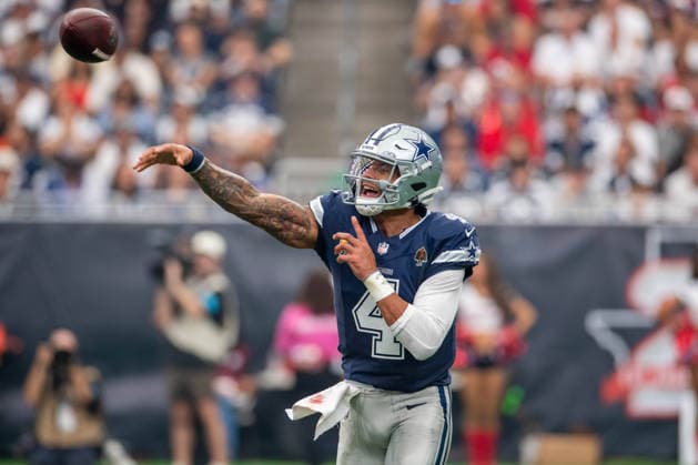 October 4, 2026: Dallas Cowboys quarterback Dak Prescott (4) throws a pass during a game between the Dallas Cowboys and the Houston Texans in Houston, TX. .. CSM NFL, American Football Herren, USA 2026: Cowboys Vs Texans OCT 04 - ZUMAc04_ 20261004_zma_c04_118 Copyright: xTraskxSmithx