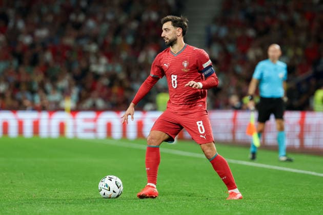 Porto, Portugal, October 4: Bruno Fernandes, captain of Portugal, in action with the ball during the UEFA Nations League 2026–27 League Phase Matchday 4 match between Portugal and Norway at Estádio do Dragão in Porto, Portugal Copyright: HMBxMedia JoaquimxFerreira