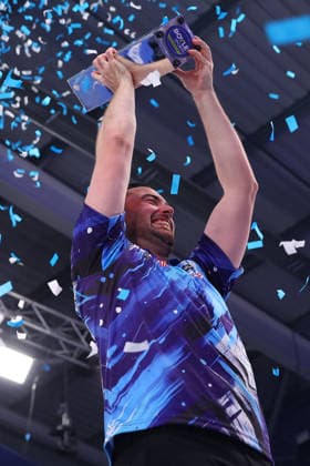 2026 BOYLE Sports World Grand Prix England s Luke Humphries celebrates winning the 2026 Boyle Sports World Grand Prix Final after the 2026 Boyle Sports World Grand Prix Final at Mattioli Arena, Leicester, United Kingdom on 4 October 2026 Credit: Ryan Crockett Every Second Media Editorial use only. All images are copyright Every Second Media Limited. No images may be reproduced without prior permission. Copyright: xIMAGO EveryxSecondxMediax ESM-2198-0070 RyanxCrockettx xEveryxSecondxMediax