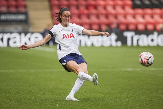 LEYTON, ENGLAND - October 04: Alice Sombath (5) of Tottenham Hotspur on the ball during the Women’s Super League match at Brisbane Road Stadium, Leyton, on October 04, 2026 in London, England Copyright: xJodyxDemay-Daviesx xSPPx Sportspressphoto_SPR245866