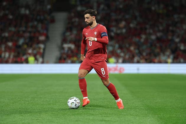 Porto, Portugal, October 4: Bruno Fernandes of Portugal in action with the ball during the UEFA Nations League 2026–27 League Phase Matchday 4 match between Portugal and Norway at Estádio do Dragão in Porto, Portugal Copyright: HMBxMedia JoaquimxFerreira