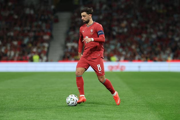 Porto, Portugal, October 4: Bruno Fernandes of Portugal in action with the ball during the UEFA Nations League 2026–27 League Phase Matchday 4 match between Portugal and Norway at Estádio do Dragão in Porto, Portugal Copyright: HMBxMedia JoaquimxFerreira