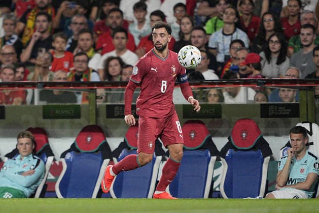 PORTO, PORTUGAL - OCTOBER 4: Bruno Fernandes of Portugal controls the ball during the UEFA Nations League 2026 27 group phase match between Portugal and Norway at Estadio do Dragao on October 4, 2026 in Porto, Portugal (Photo by Pedro Loureiro Sports Press Photo SPP) Copyright: xSportsxPressxPhotox Sportspressphoto_SPR245943
