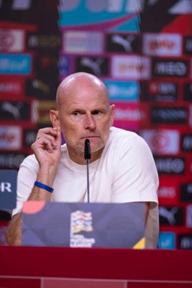 October 4, 2026, Porto, Porto, Portugal: PORTO, 04 OCTOBER - Stale Solbakken head coach of Norway is seen on the press conference, PK, Pressekonferenz after the game during the Portugal x Norway match for the UEFA Nations League 2026 at Estadio do Dragao on October 04, 2026 Porto Portugal - ZUMAl192 20261004_zsp_l192_003 Copyright: xMiguelxLemosx