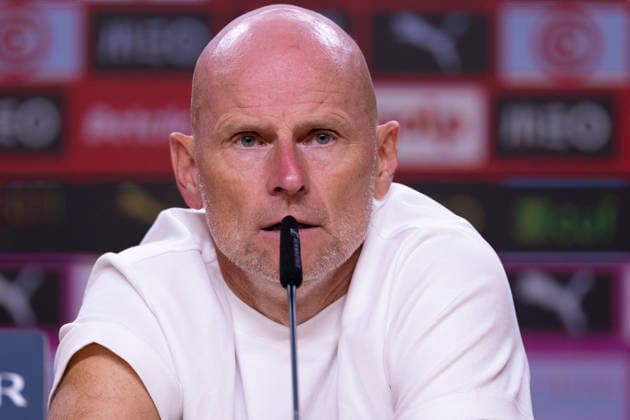 October 4, 2026, Porto, Porto, Portugal: PORTO, 04 OCTOBER - Stale Solbakken head coach of Norway is seen on the press conference, PK, Pressekonferenz after the game during the Portugal x Norway match for the UEFA Nations League 2026 at Estadio do Dragao on October 04, 2026 Porto Portugal - ZUMAl192 20261004_zsp_l192_005 Copyright: xMiguelxLemosx