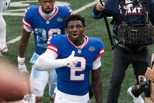 October 4, 2026, East Rutherford, New Jersey, USA: NY Giants cornerback DEONTE BANKS celebrates his interception and runback for a touchdown to give the NY Giants the win at the end of the 4th quarter as the New York Giants defeat the Arizona Cardinals 36-24 at MetLife Stadium on October 4, 2026 in East Rutherford, New Jersey. NY Giants Defeat Arizona Cardinals 36-24 - ZUMAb148 20261004_zap_b148_003 Copyright: xBryanxSmithx