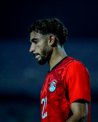 Cairo Egypt South Africa Match Egyptian forward Omar Marmoush looks down on the pitch during a match against South Africa at Cairo International Stadium in Cairo, Egypt on October 4, 2026. The International Friendly, Länderspiel, Nationalmannschaft match serves as preparation for both national teams ahead of upcoming regional and continental football competitions. Cairo Cairo Egypt Copyright: xRahmaxAbdelazizx