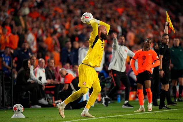 UEFA Nations League: The Netherlands v Serbia Eindhoven - Goalkeeper Vanja Milinkovic-Savic of Serbia in action during the league phase matchday 4 competition round of the 2026 2027 UEFA Nations League season. The match is set between The Netherlands and Serbia at Philips Stadion on 4 October 2026 in Eindhoven, Netherlands. (Hero Images Yannick Verhoeven) Copyright: xYannickxVerhoevenx