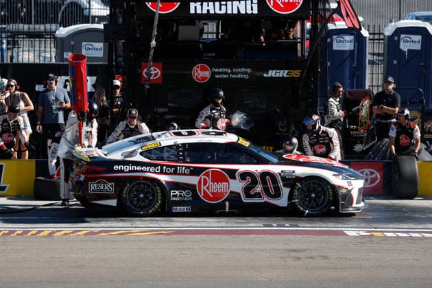 LAS VEGAS, NV - MARCH 04: The pit crew of Christopher Bell ( 20 Joe Gibbs Racing Rheem Toyota) works on his car during a pit stop during the South Point 400 NASCAR, Motorsport, USA Cup Series Chase playoff race on October 4, 2026 at Las Vegas Motor Speedway in Las Vegas, NV. (Photo by Jeff Speer LVMS Icon Sportswire) AUTO: OCT 04 NASCAR Cup Series Playoffs South Point 400 EDITORIAL USE ONLY Icon26100413409