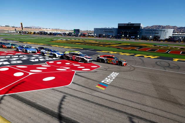 LAS VEGAS, CA - OCTOBER 04: Chase Briscoe ( 19 Joe Gibbs Racing Bass Pro Shops Toyota) and Christopher Bell ( 20 Joe Gibbs Racing Rheem Toyota) lead the field on a restart during the South Point 400 NASCAR, Motorsport, USA Cup Series Chase playoff race on October 4, 2026 at Las Vegas Motor Speedway in Las Vegas, NV. (Photo by Jeff Speer LVMS Icon Sportswire) AUTO: OCT 04 NASCAR Cup Series Playoffs South Point 400 EDITORIAL USE ONLY Icon26100416417