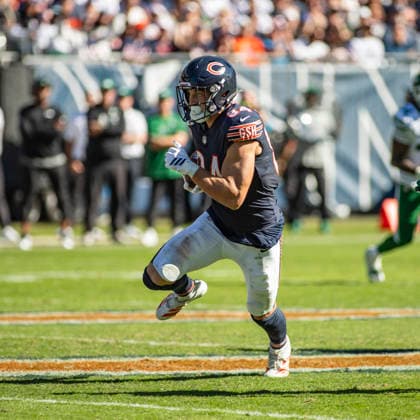October 4, 2026: Chicago Bears Colston Loveland (84) runs with the ball during the NFL, American Football Herren, USA game against the New York Jets in Chicago, IL. CSM NFL 2026: Jets Vs Bears OCT 04  - ZUMAc04_ 20261004_zma_c04_248 Copyright: xMikexWulfx