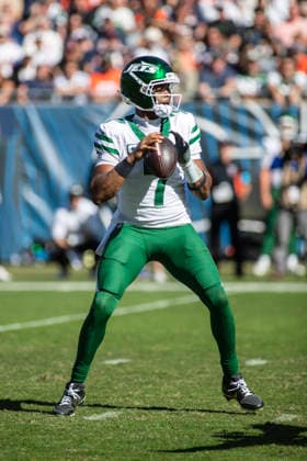 October 4, 2026: New York Jets quarterback Geno Smith (7) in action during the NFL, American Football Herren, USA game against the Chicago Bears in Chicago, IL. CSM NFL 2026: Jets Vs Bears OCT 04 - ZUMAc04_ 20261004_zma_c04_255 Copyright: xMikexWulfx
