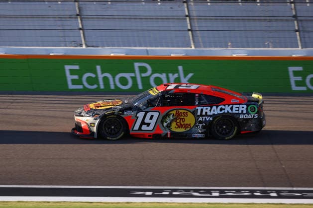 LAS VEGAS, CA - OCTOBER 04: Chase Briscoe ( 19 Joe Gibbs Racing Bass Pro Shops Toyota) leads the race during the South Point 400 NASCAR, Motorsport, USA Cup Series Chase playoff race on October 4, 2026 at Las Vegas Motor Speedway in Las Vegas, NV. (Photo by Marc Sanchez LVMS Icon Sportswire) AUTO: OCT 04 NASCAR Cup Series Playoffs South Point 400 EDITORIAL USE ONLY Icon14426100424376