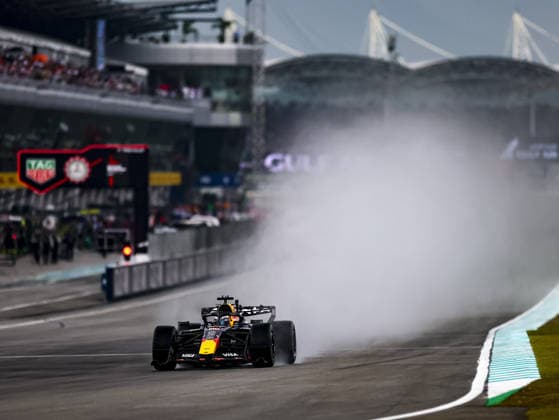 KUALA LUMPUR, MALAYSIA - OCTOBER 04: Max Verstappen of the Netherlands driving the (3) Oracle Red Bull Racing RB22 during the race of the FIA Formula 1 Grand Prix of Bahrain in Malaysia at the Sepang Circuit on October 04, 2026 in Kuala Lumpur, Malaysia. (Photo by Qian Jun SPP-Paddocker) Copyright: xQianxJun SPP-Paddockerx Sportspressphoto_SPR246427