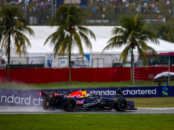KUALA LUMPUR, MALAYSIA - OCTOBER 04: Max Verstappen of the Netherlands driving the (3) Oracle Red Bull Racing RB22 during the race of the FIA Formula 1 Grand Prix of Bahrain in Malaysia at the Sepang Circuit on October 04, 2026 in Kuala Lumpur, Malaysia. (Photo by Qian Jun SPP-Paddocker) Copyright: xQianxJun SPP-Paddockerx Sportspressphoto_SPR246432