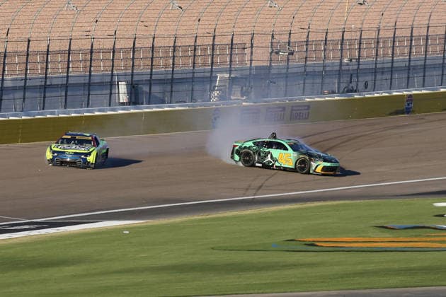 LAS VEGAS, NV - OCTOBER 04: Tyler Reddick ( 45 23XI Racing Jordan Brand Toyota) and Kyle Larson ( 5 Hendrick Motorsports HendrickCars Chevrolet) get tangled up on the final lap exiting turn 4 during the South Point 400 NASCAR, Motorsport, USA Cup Series Chase playoff race on October 4, 2026 at Las Vegas Motor Speedway in Las Vegas, NV. (Photo by Matthew Bolt Icon Sportswire) AUTO: OCT 04 NASCAR Cup Series Playoffs South Point 400 EDITORIAL USE ONLY Icon296000366657400