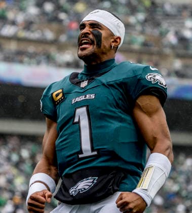October 4, 2026, Philadelphia, Pa, USA: Oct 4, 2026; Philadelphia, PA, USA; Philadelphia Eagles quarterback Jalen Hurts warms up before the Rams 24-20 win against the Eagles at Lincoln Financial Field. Mandatory Credit: -Cal Media Philadelphia USA - ZUMAcs17 20261004_faf_cs17_199 Copyright: xScottxSeriox