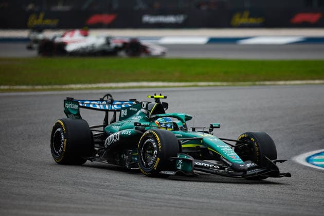 F1 - BAHRAIN GRAND PRIX IN MALAYSIA 2026 14 ALONSO Fernando (spa), Aston Martin F1 Team AMR26, action during the 2026 Formula 1 Bahrain Grand Prix in Malaysia, 16th round of the 2026 Formula One World Championship, WM, Weltmeisterschaft from October 2 to 4, 2026 on the Sepang International Circuit, in Sepang, Malaysia - SepangMalaysia Copyright: xEricxAlonsox