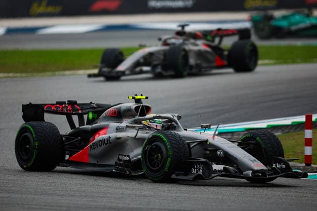 F1 - BAHRAIN GRAND PRIX IN MALAYSIA 2026 05 BORTOLETO Gabriel (bra), Audi F1 Team R26, action and 27 HULKENBERG Nico (ger), Audi F1 Team , action during the 2026 Formula 1 Bahrain Grand Prix in Malaysia, 16th round of the 2026 Formula One World Championship, WM, Weltmeisterschaft from October 2 to 4, 2026 on the Sepang International Circuit, in Sepang, Malaysia - SepangMalaysia Copyright: xEricxAlonsox