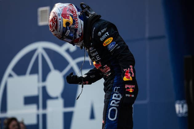F1 - BAHRAIN GRAND PRIX IN MALAYSIA 2026 VERSTAPPEN Max (nld), Red Bull Racing Ford RB22, portrait celebration Parc firm during the 2026 Formula 1 Bahrain Grand Prix in Malaysia, 16th round of the 2026 Formula One World Championship, WM, Weltmeisterschaft from October 2 to 4, 2026 on the Sepang International Circuit, in Sepang, Malaysia - SepangMalaysia  Copyright: xEricxAlonsox
