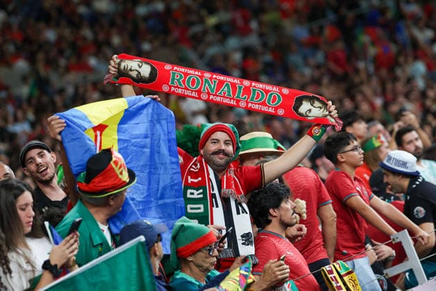 Porto, Portugal, October 4: Cristiano Ronaldo and Portuguese fans during the UEFA Nations League 2026–27 group stage Matchday 4 game between Portugal and Norway at Estádio do Dragão in Porto, Portugal Copyright: HMBxMedia JoaquimxFerreira