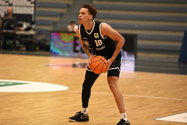 Isaiah Jevon Sanders, Matchday 3, BARMER 2 Basketball Bundesliga Pro A: ETB Miners vs. RheinStars Cologne, October 4, 2026. Isaiah Jevon Sanders, ETB Miners, Matchday 3 in the BARMER 2 Basketball Bundesliga Pro A, ETB Miners vs. RheinStars Cologne, final score 86–91 at the Sporthalle am Hallo on October 4, 2026, in front of 946 spectators