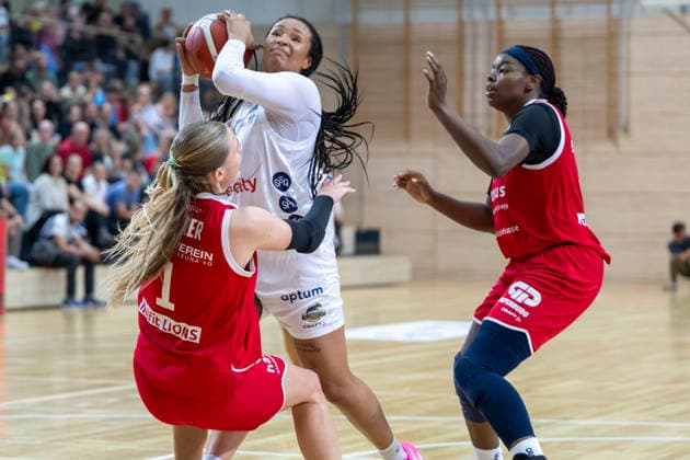 Toyota DBBL 2026–2027: HalFit Lions vs. TK Hannover, Halle an der Saale, Germany, October 4, 2026. Pictured from left to right in a matchup: Alexia Allesch (Halle), Alyssa Brown (Hannover), and Khalis Cain (Halle an der Saale), at the swh Arena in Saxony-Anhalt, Germany.