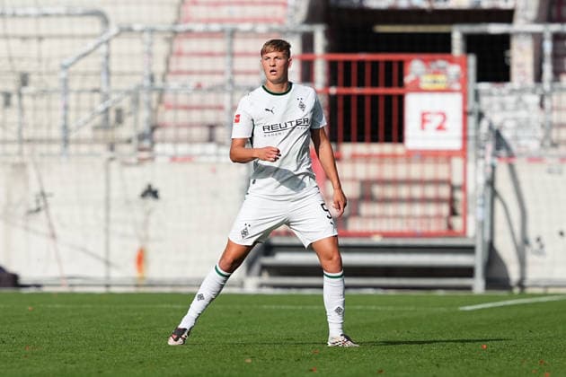 October 3, 2026, xydrx, Men s, Soccer, Friendly Match, FC St. Pauli vs. Borussia Mönchengladbach, 2026–2027 Season, Millerntor Stadium, Jan Leszczynski, Borussia Mönchengladbach, 5. DFB regulations prohibit any use of photographs as image sequences and or quasi-video Copyright: HMBxMedia YannisxDreimann