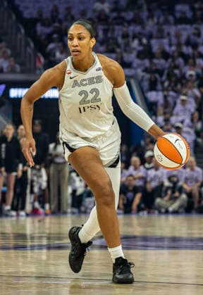 OCT 04 2026 San Francisco, CA U.S.A. CAPTION CORRECTION: Las Vegas Aces center A ja Wilson (22)dribbles the ball on the court during the WNBA, Basketball Damen, USA semifinals playoff game 1 western conference between the Las Vegas Aces and the Golden State Valkyries at the Chase Centers. CSM San Francisco USA - ZUMAc04_ 20261004_zma_c04_356 Copyright: xThurmanxJamesx