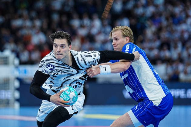 Domen Makuc, THW Kiel, 35; Ellidi Snaer Vidarsson, VfL Gummersbach, 04 GER; THW Kiel vs. VfL Gummersbach, Handball, 1st Bundesliga, Matchday 7, 2026–2027 Season, October 3, 2026 GER, THW Kiel vs. VfL Gummersbach, Handball, 1st Bundesliga, Matchday 7, 2026–2027 season, October 3, 2026 Kiel Copyright: xEibner-Pressefoto MarcelxvonxFehrnx EP_MFN