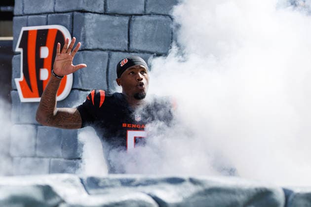Oct 4, 2026; Cincinnati, OH, USA; Cincinnati Bengals wide receiver Tee Higgins (5) during player introductions prior to NFL, American Football Herren, USA game action against the Jacksonville Jaguars at Paycor Stadium. Mandatory Credit: -Cal Media - ZUMAc04_ 20261004_zma_c04_477 Copyright: xJohnxMersitsx