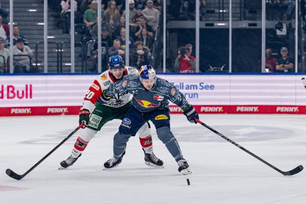 Battle for the Puck: Face-off between Philipp Krauss of the Augsburger Panther (20) and Ville Pokka of EHC Red Bull Munich (22), GER; EHC Red Bull Munich vs. Augsburger Panther, DEL, 2026–2027 season, Matchday 6, October 4, 2026 Photo: HMB Media, Heike Feiner Copyright: HMBxMedia HeikexFeiner