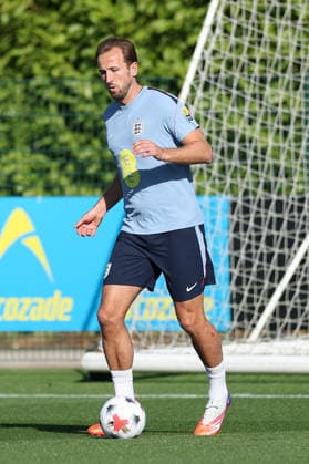 England MD-1 Training, Nations League Harry Kane of England during the England MD-1 training session ahead of the 2026 27 UEFA Nations League Group A3 match vs Czech Republic, Tottenham Hotspur Training Ground, Enfield, England on 5 October 2026 Credit: Tiego Grenho Every Second Media Editorial use only. All images are copyright Every Second Media Limited. No images may be reproduced without prior permission. Copyright: xIMAGO EveryxSecondxMediax ESM-2200-0058 TiegoxGrenhox xEveryxSecondxMediax