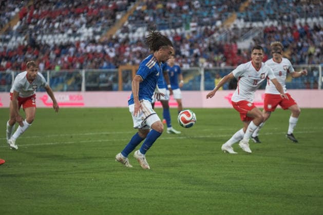 IPA89339830 - Koleosho ( 11 Italy) during the 2027 European Under-21 Championship Qualifying Round—Italy vs. Poland, UEFA European Football Championship in Pescara, Italy, October 5, 2026  Copyright: xRoccoxPedone IPAxSportx xx IPA89339830