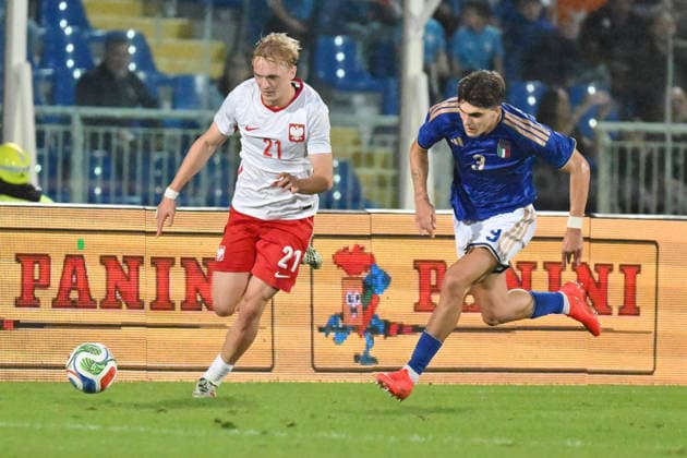 Urbanski Poland vs Bartesaghi Italy during the U21, U 21 European Qualifiers match between Italia and Polonia at the stadio Adriatico ˜Giovanni Cornacchia™in Pescara . Monday, October 05, 2026. - Soccer  Copyright: xFabioxUrbini LaPressex