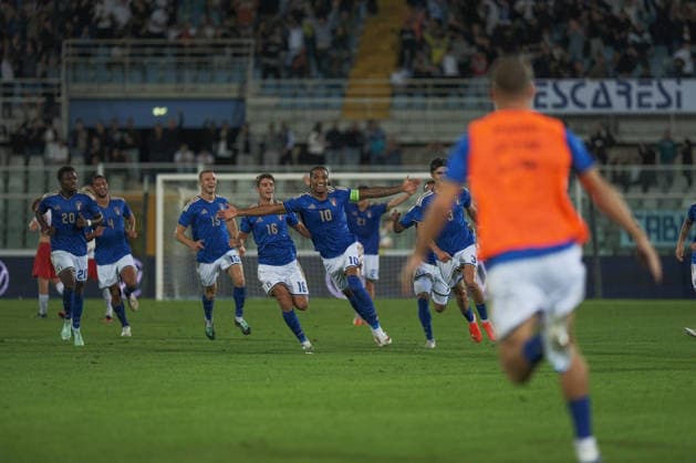 IPA89341086 - Ndur ( 10 Italy) during the 2027 European Under-21 Championship Qualifying Round—Italy vs. Poland, UEFA European Football Championship in Pescara, Italy, October 5, 2026 Copyright: xRoccoxPedone IPAxSportx xx IPA89341086