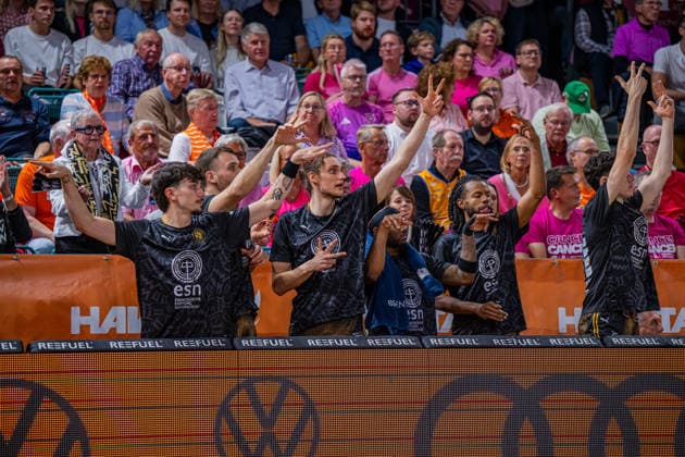 1 Basketball Bundesliga, easyCredit BBL, 2026–2027 Season, Men s Division, Regular Season, Matchday 4, October 5, 2026, RASTA Vechta vs. Basketball Löwen Braunschweig The Basketball Löwen Braunschweig team shows emotion during the game at the RASTA Dome in Vechta, Lower Saxony, Germany