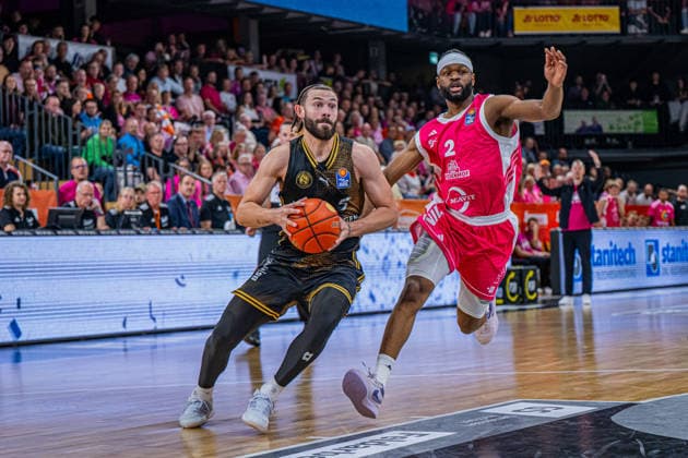 1 Basketball Bundesliga, easyCredit BBL, 2026–2027 Season, Men s Division, Regular Season, Matchday 4, October 5, 2026, RASTA Vechta vs. Basketball Löwen Braunschweig, Devin Askew 5, Basketball Löwen Braunschweig in action, Vechta, RASTA Dome, Lower Saxony, Germany