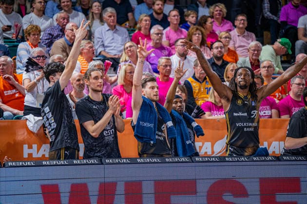 1 Basketball Bundesliga, easyCredit BBL, 2026–2027 Season, Men s Division, Regular Season, Matchday 4, October 5, 2026, RASTA Vechta vs. Basketball Löwen Braunschweig The Basketball Löwen Braunschweig team shows emotion during the game at the RASTA Dome in Vechta, Lower Saxony, Germany