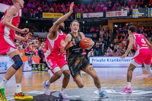 1 Basketball Bundesliga, easyCredit BBL, 2026–2027 Season, Men s Division, Regular Season, Matchday 4, October 5, 2026, RASTA Vechta vs. Basketball Löwen Braunschweig, Benjamin Schröder 2, Basketball Löwen Braunschweig in action, Vechta, RASTA Dome, Lower Saxony, Germany